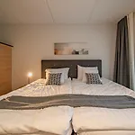 Daire Levillas Levin Cranberry C26 Levi