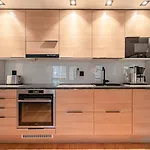 Levillas Levin Cranberry C26 Levi