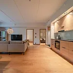 Levillas Levin Cranberry C26 Daire Levi
