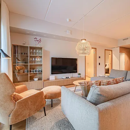 Levillas Levin Cranberry C26 * Levi