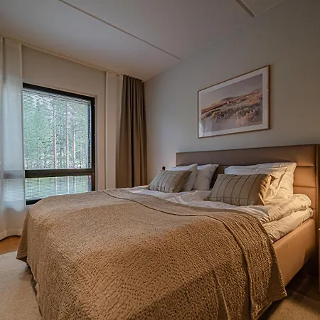 Levillas Levin Cranberry C26 Daire Levi