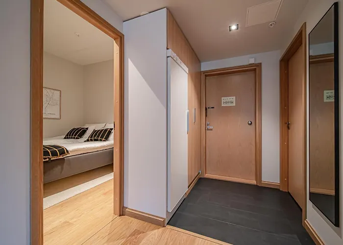 Levillas Levin Cranberry C26 * Levi